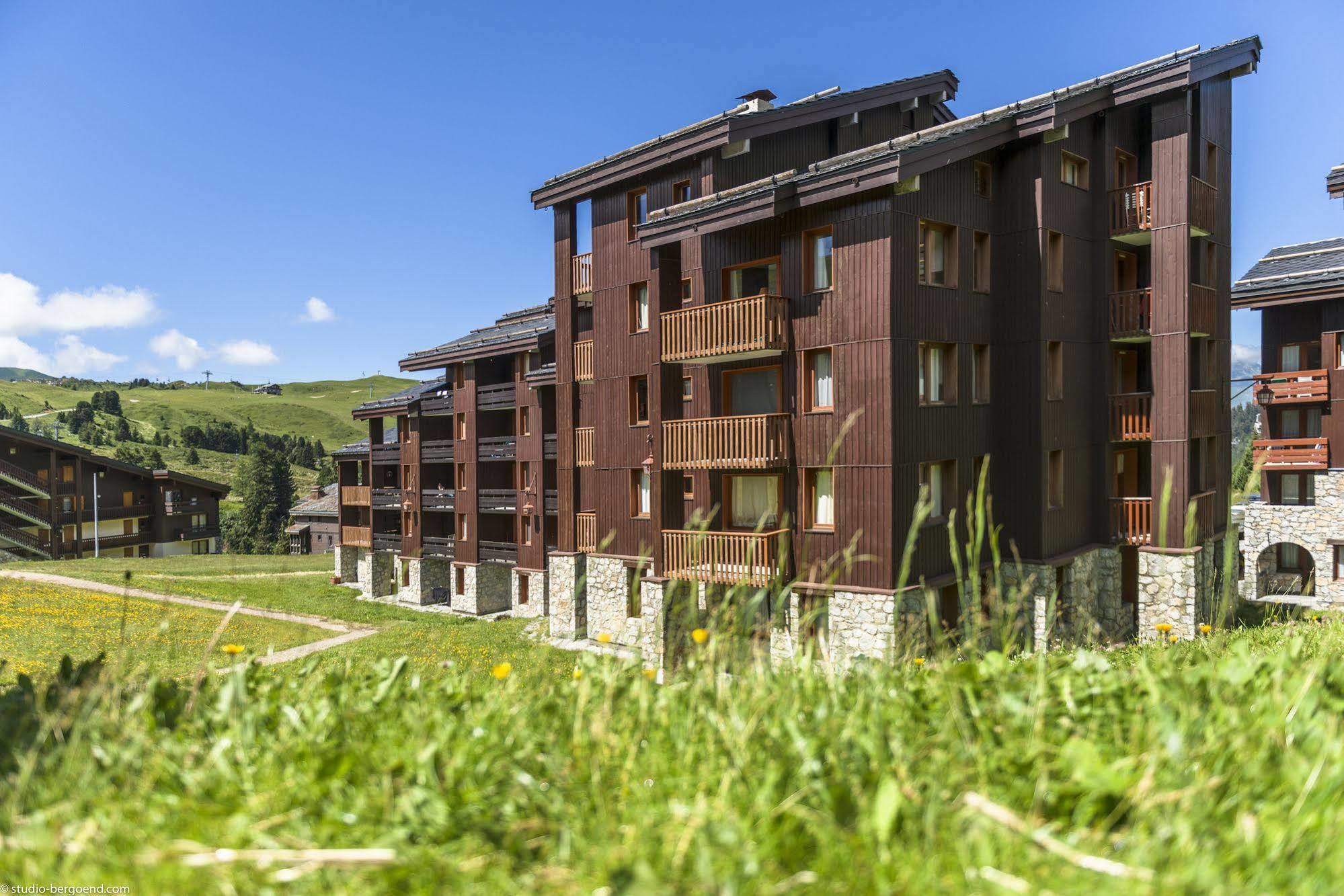 Residence Pierre & Vacances Les Chalets Des Arolles Macot-la-Plagne Exteriör bild