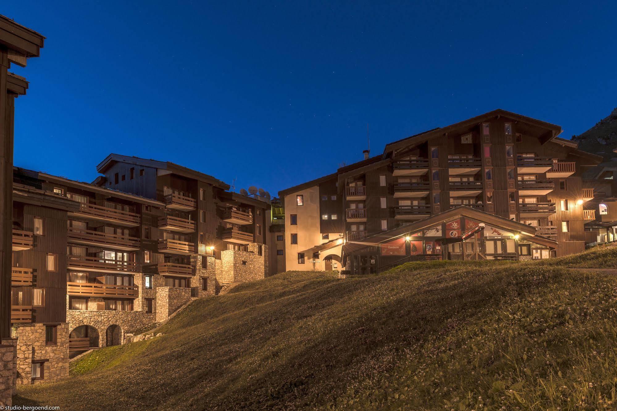 Residence Pierre & Vacances Les Chalets Des Arolles Macot-la-Plagne Exteriör bild